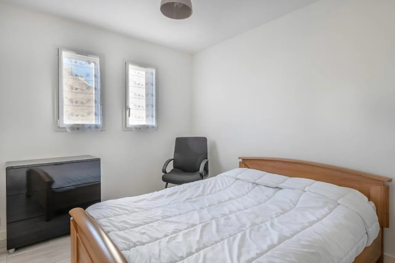 Grande Maison Pour 8 Personnes A St Armel Saint-Armel