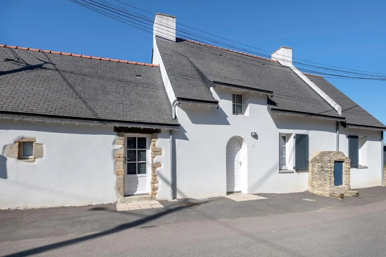 Holiday home Grande Maison Pour 8 Personnes A St Armel Saint-Armel